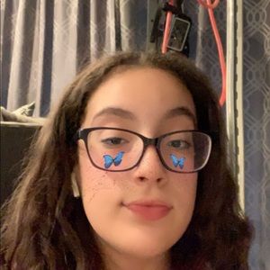 Meet your Posher, Aliana